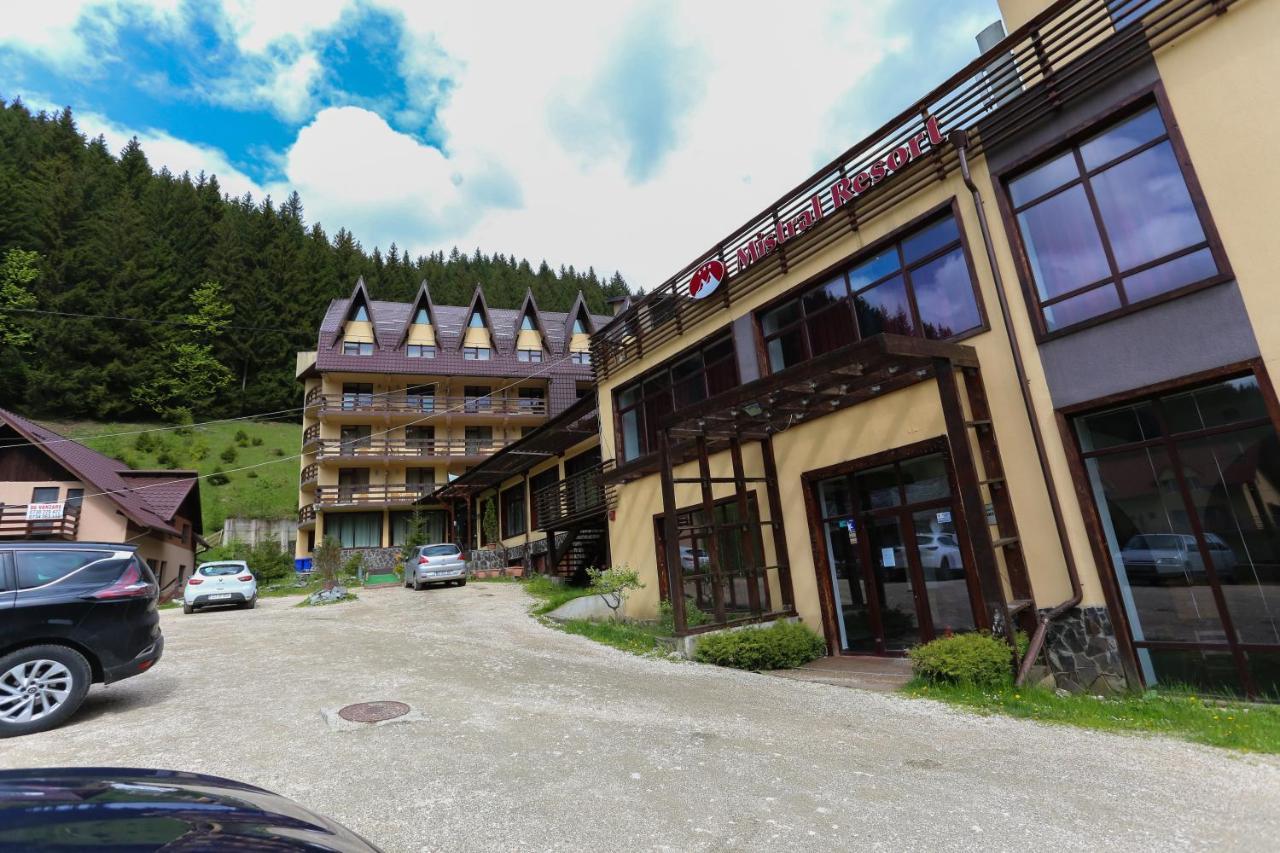 Mistral Resort 모시유드서스 외부 사진